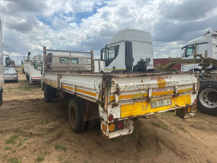 Toyota Dyna (4t) Dropside