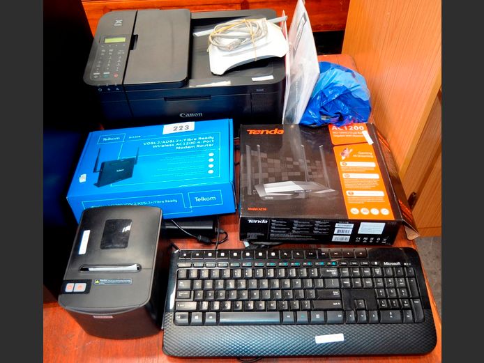 LOT: HP PRINTER, WI-FI ROUTER, KEYBOARD, etc [Switch on, untested further]