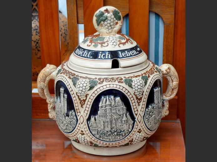 VINTAGE GERZ GERMAN CASTLE LIDDED TUREEN, 33cm Diameter x 32cm High