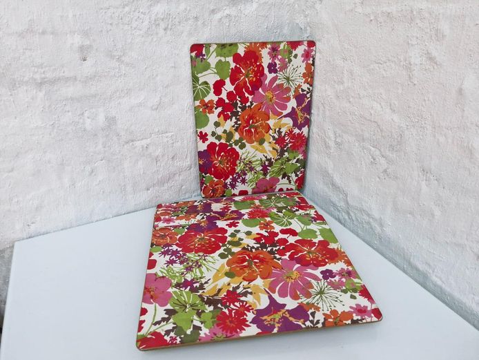 Set of 6 Retro Floral Placemats - Hard Backing