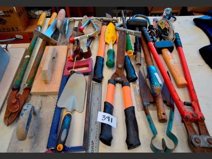 ASSORTED HAND TOOLS