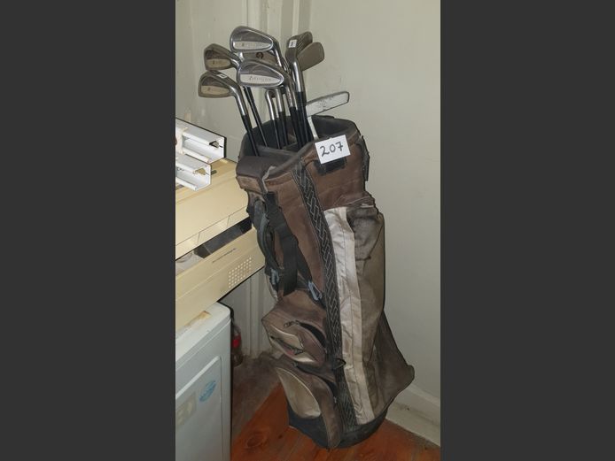 GOLF BAG WITH CLUBS