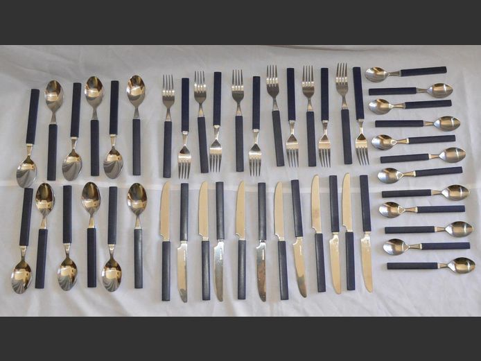 STAINLESS STEEL 12-PLACE SETTING CUTLERY SET WITH BLUE HANDLES: KNIVES, FORKS, SPOONS & TEASPOONS