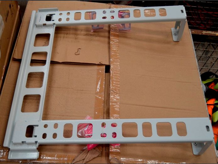 HEAVY DUTY WALL BRACKET WITH BOX, 69 x 67cm