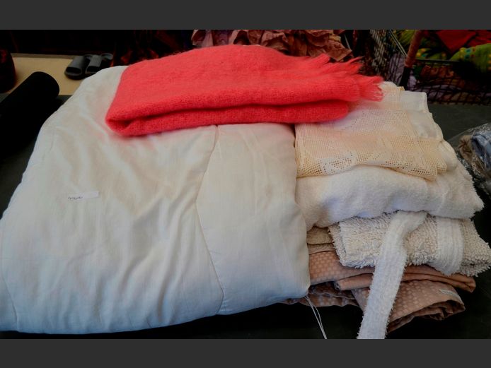DUVET INNER, KNEE BLANKET, BATH MATS, etc