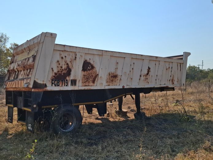 2004 Zelna Tipper trailer 