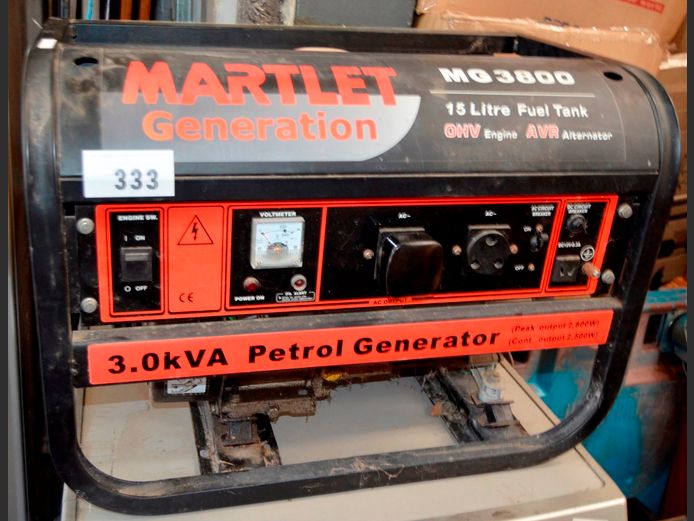 MARTLETT MG3800 3.0KVA, 2500W PETROL GENERATOR [Needs a service, untested further]
