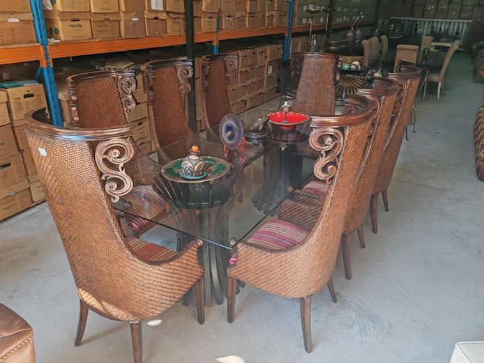 Beautiful Dining Room Set (STC)