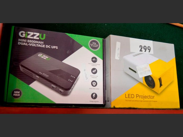 L.E.D. PROJECTOR & A GIZZU MINI U.P.S. [Untested]