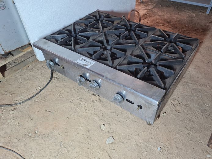 6 BURNER GAS BOILING TABLE
