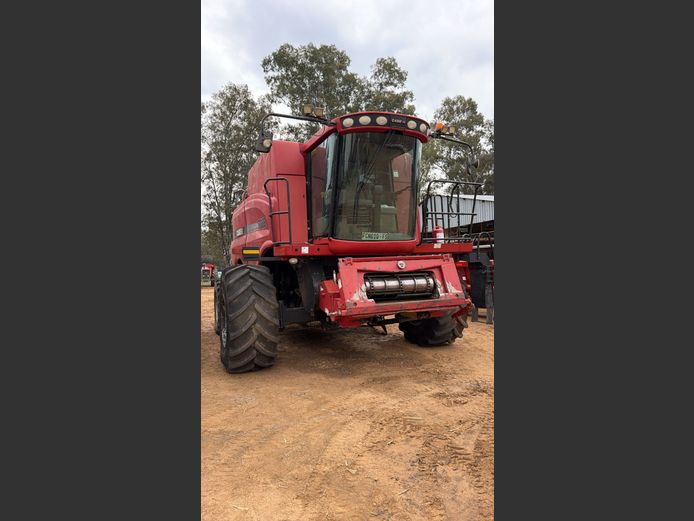 Case Axial flow 7088 Stroper (4 x 4; 2013; speedrater) | 6439 Engine ure; 4364 Stroop ure.
