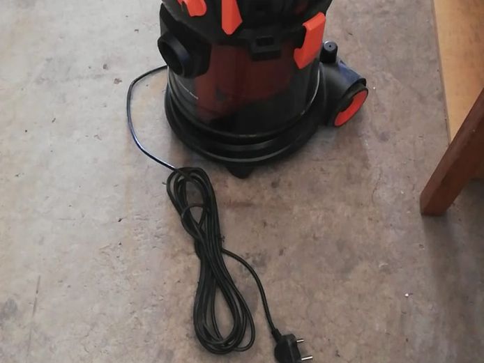 Bennett Read Hydro 15 Vacuum Clreaner (Incomplete)