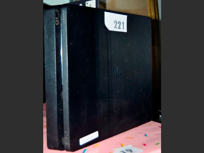 PS4 CONSOLE [Untested, no power supply]  [#: 409277482]