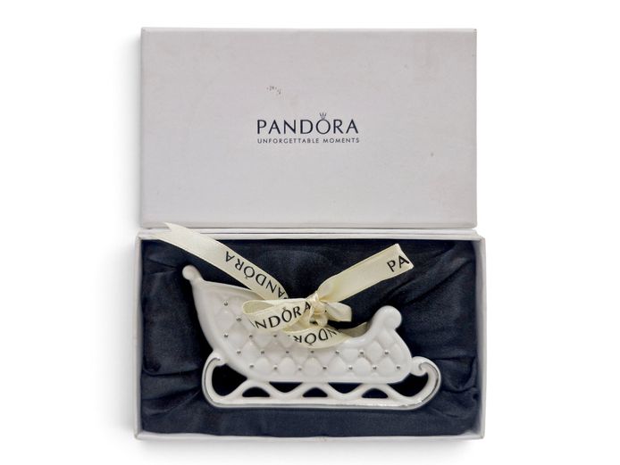 2014 Pandora Limited Edition Porcelain Sleigh Holiday Ornament with Box