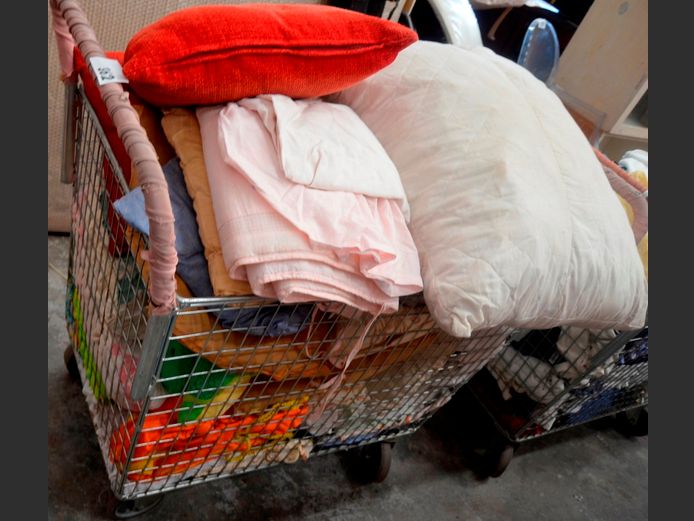 PILLOWS, SCATTER CUSHIONS, etc [Excl. Bin]