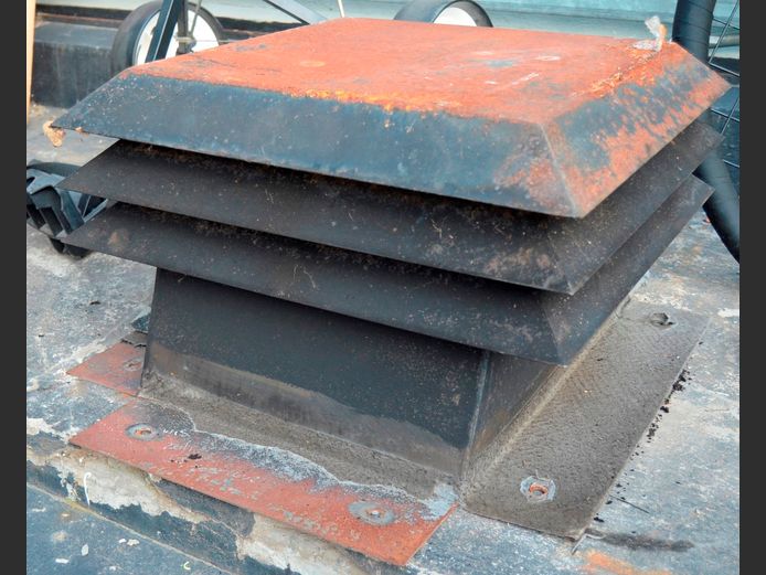 CHIMNEY COWL, 70 x 56 x 33cm