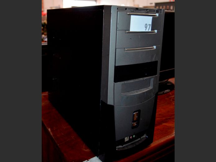 BLACK DESKTOP PC [Not working]  [#: 414711283]