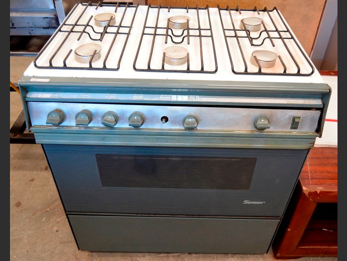 SEMER 6-BURNER GAS STOVE, 77 x 58 x 85cm [Condition as per photograph, untested]