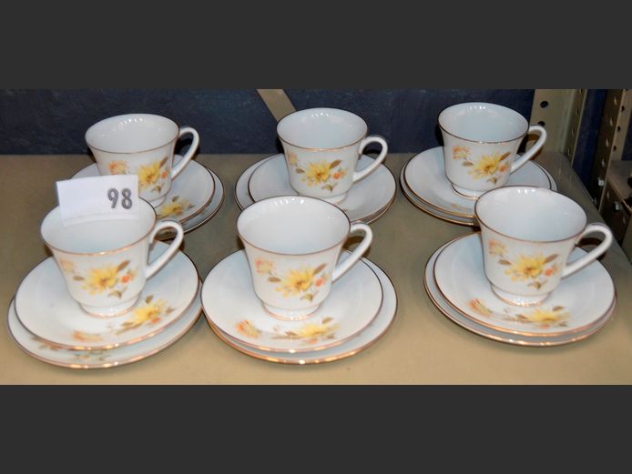 RC JAPAN "CALISTA" SET OF 6 TRIOS [Chip to 1 cup]