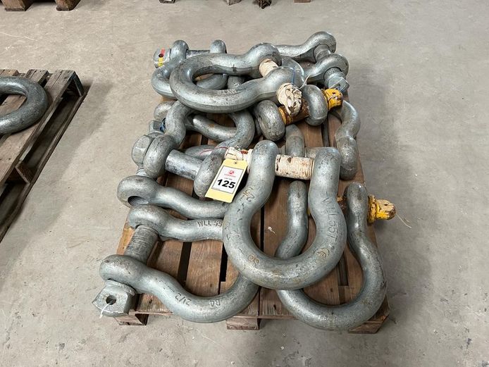 Lot large shackles