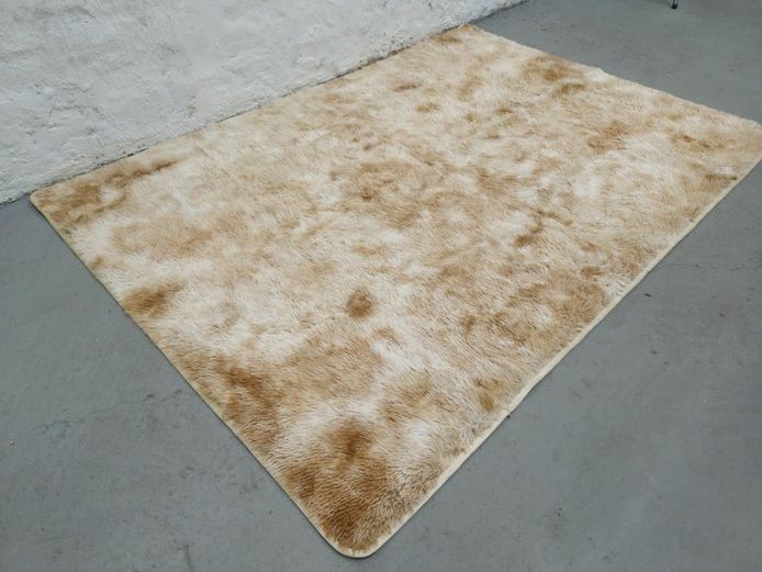 Soft Faux Fur Shaggy Area Rug Beige Non-Slip