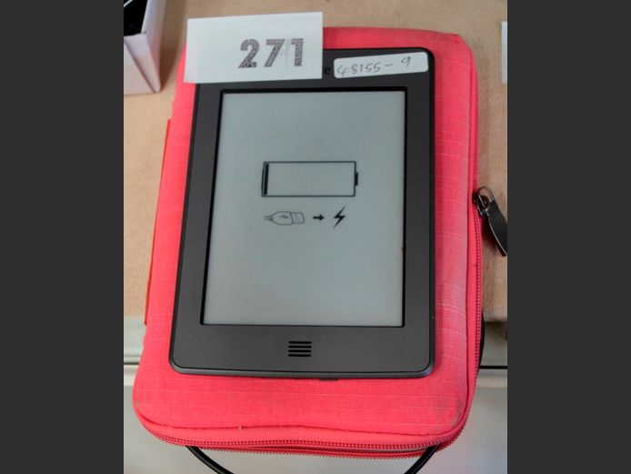 KINDLE WITH PINK COVER [Untested]