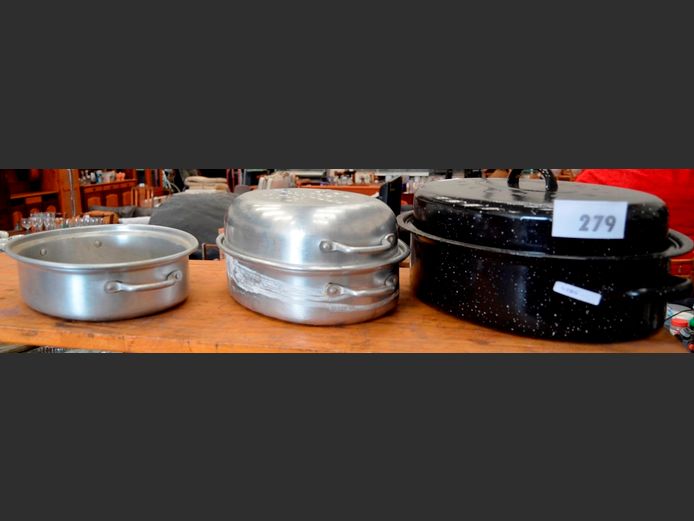 BLACK ENAMEL DOUBLE ROASTER, ALUMINIUM DOUBLE ROASTER, etc