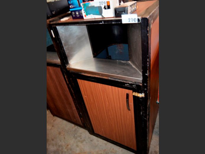 LARGE WASTE BIN STATION [Needs attention, No bin inside]