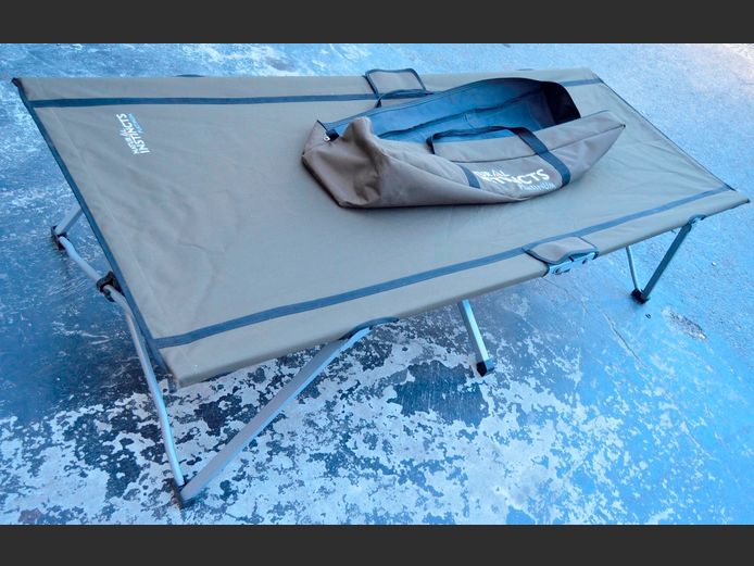 NATURAL INSTINCTS CAMPING STRETCHER WITH BAG