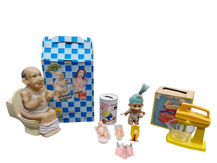 Collection of Vintage Novelty Toys