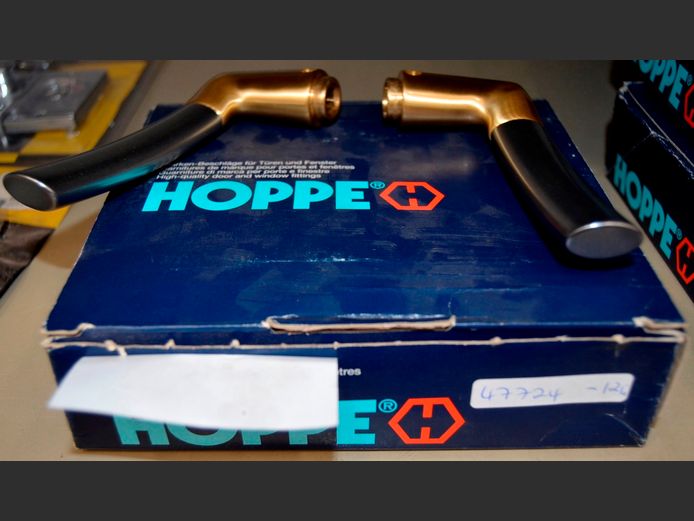 HOPPE STAINLESS STEEL & BRASS DOOR HANDLE SET