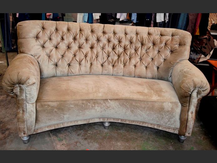 1960's DRAYLON UPHOLSTERED CURVED, BUTTON BACK COUCH, 200 x 85cm