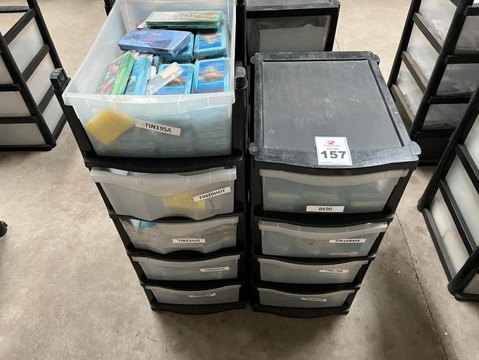 9 Plastic drawers