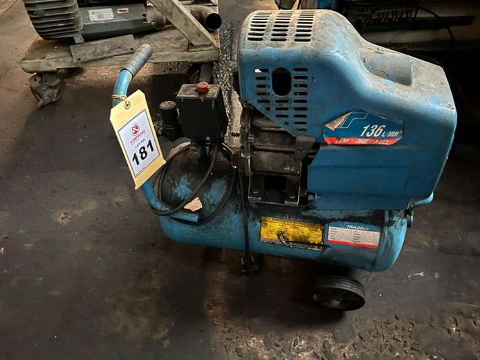 Air compressor