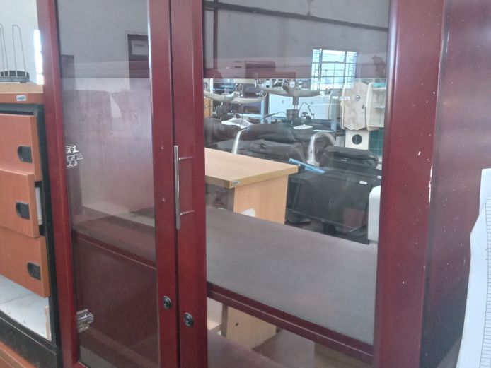 2 glass door cabinet