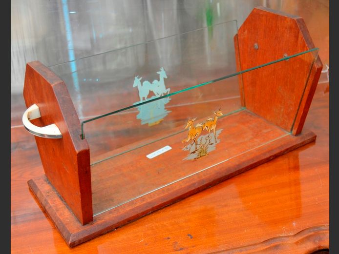 ART DECO WOOD & GLASS MAGAZINE STAND, 41 x 19 x 22cm