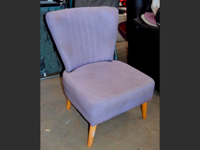 BLUE BUDOIR CHAIR [Needs a good clean]