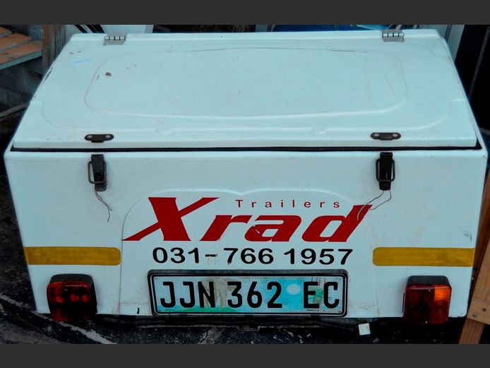 WHITE GLASS FIBRE CADDY TRAILER, 100 x 57 x 47cm
