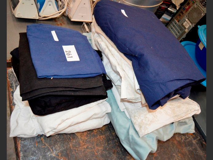 DUVET COVERS, FITTED SHEETS, PILLOWCASES, etc