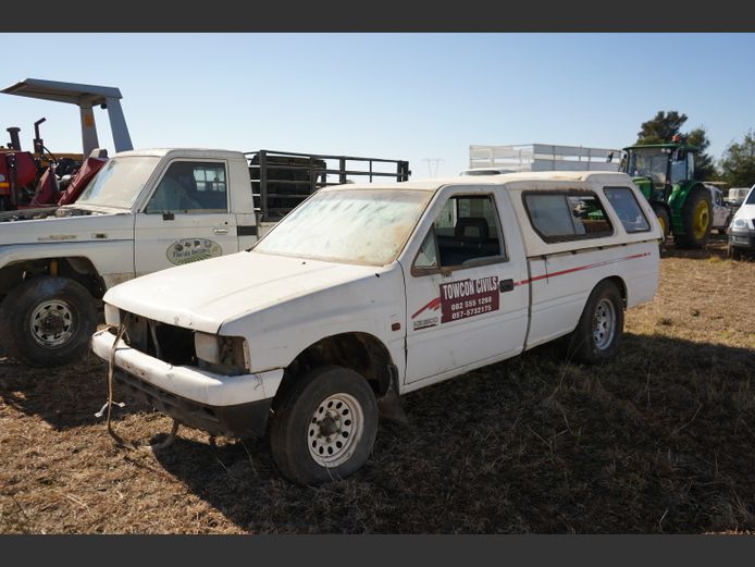 Isuzu KB 250LE Parte