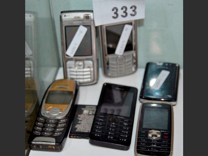 ASSORTED NOKIA CELLPHONES, etc[Untested, no chargers] [4,5]