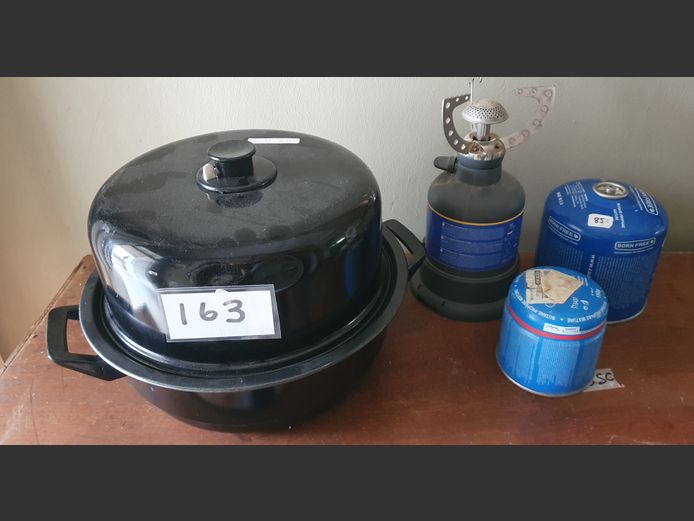 LOT: BLACK ENAMEL ROASTER, CAMPING STOVE, etc