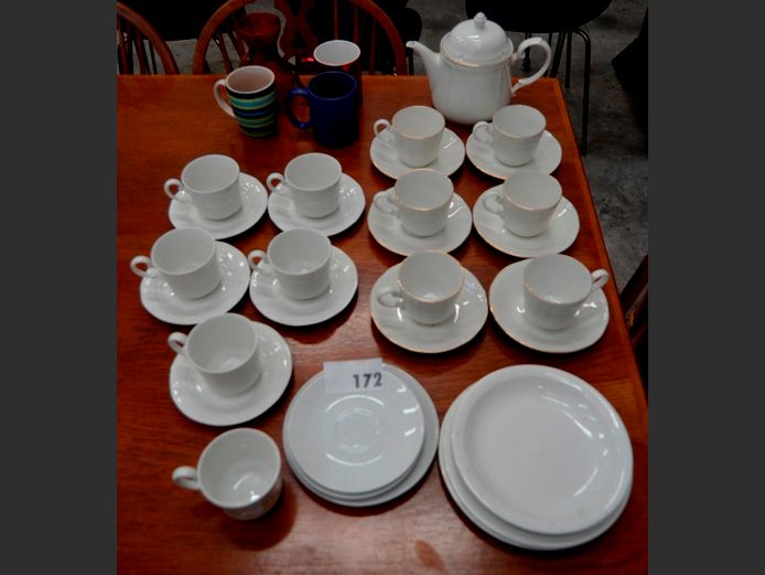 HUGUENOT ROYALE & CONTINENTAL TEA CUPS, SAUCERS, TEAPOT, etc.