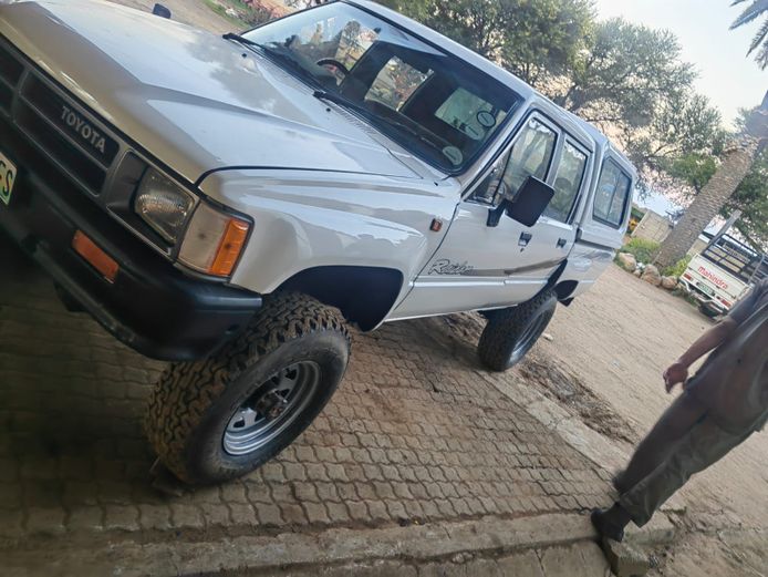 Hilux 2.4 4x4