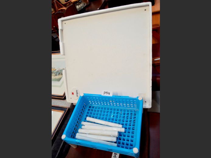 SALTON WALL PANEL HEATER [Switches on, untested further] & A PLASTIC VEGGIE RACK