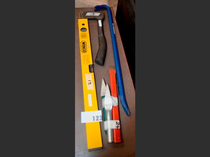 WEBCO LEVEL, CHISELS, CROWBAR, etc