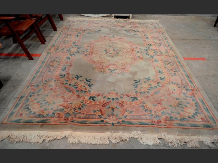 LARGE CHINESE CARPET, 310 x 216cm [Needs a clean]