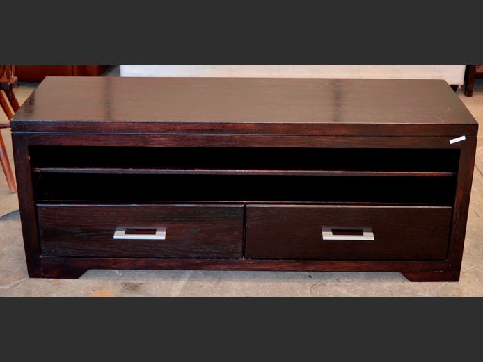 DARK STAINED OAK 2-DRAWER T.V. STAND, 140 x 44 x 55cm