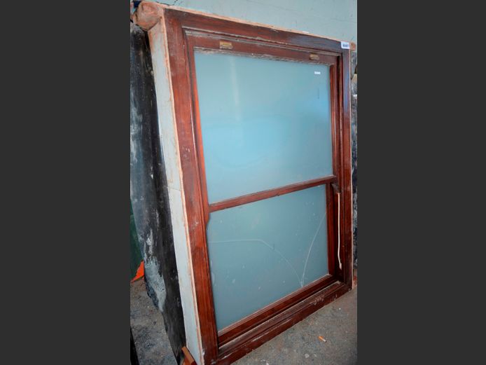 MERANTI SASH WINDOW WITH GLASS, 176 x 117cm