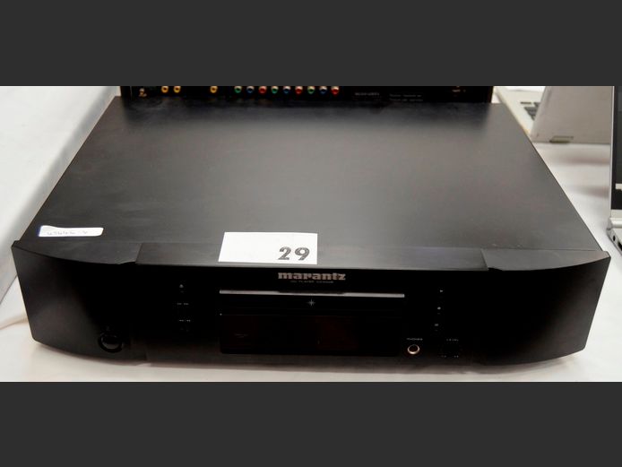 MARANTZ CD PLAYER [Switches on, Untested further]
